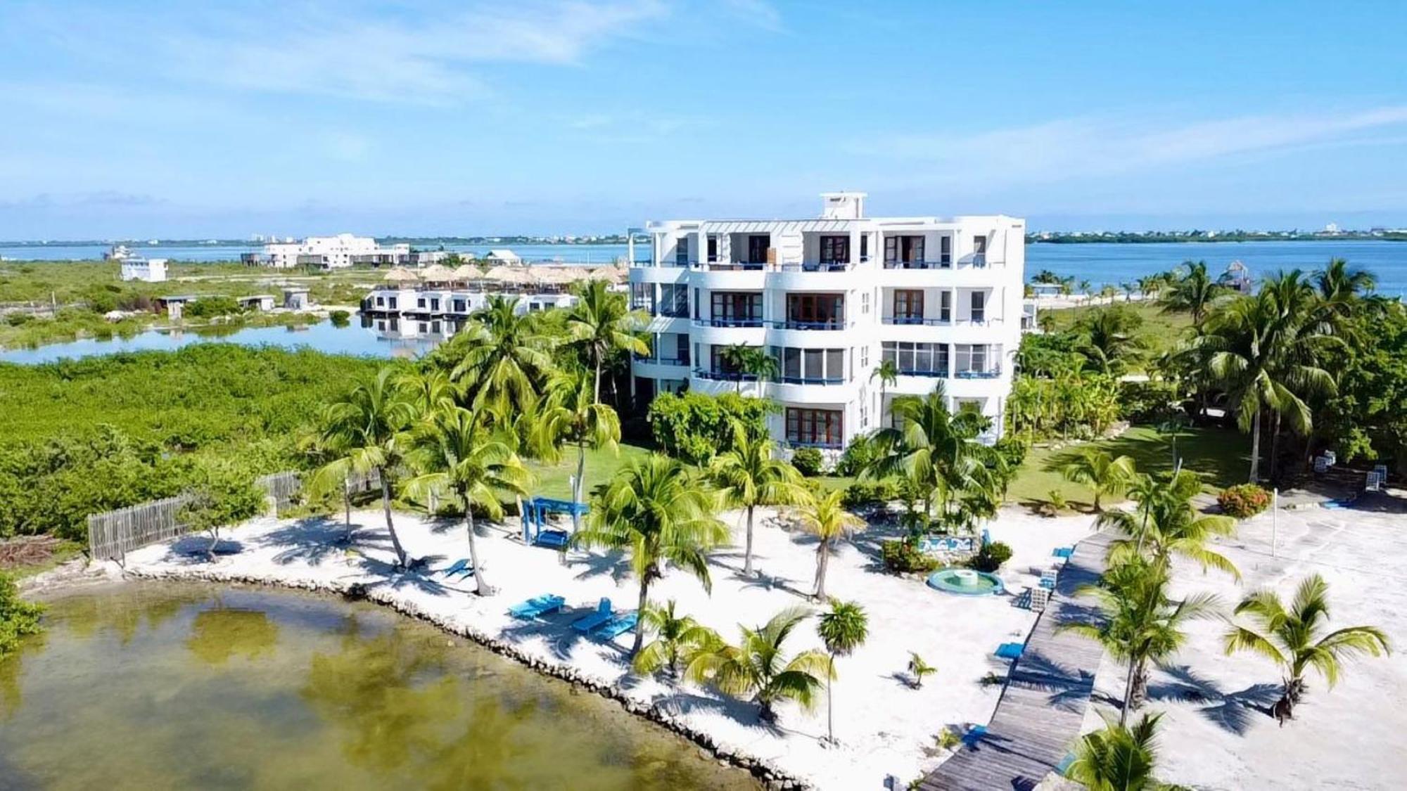 Brahma Blue Resort San Pedro  Εξωτερικό φωτογραφία